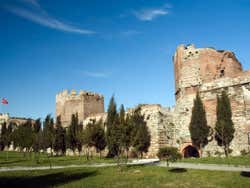 La corne de l'Or, les murailles de la ville byzantine